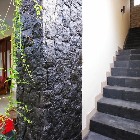 D'Astri Guesthouse Sanur Redpartner Denpasar Extérieur photo