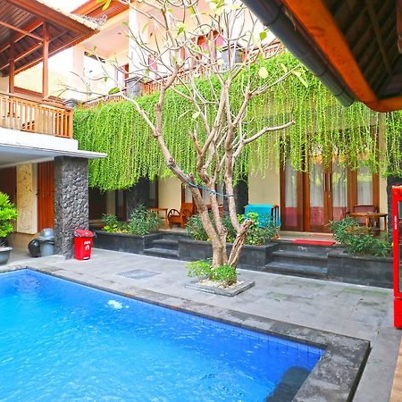 D'Astri Guesthouse Sanur Redpartner Denpasar Extérieur photo